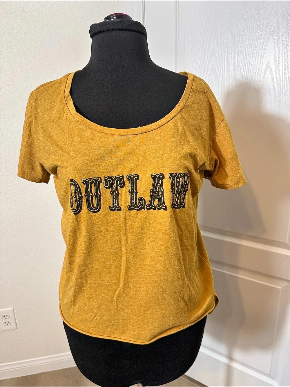 Next Level Apparel Short Sleeve Graphic Tee in Yellow Size Medium